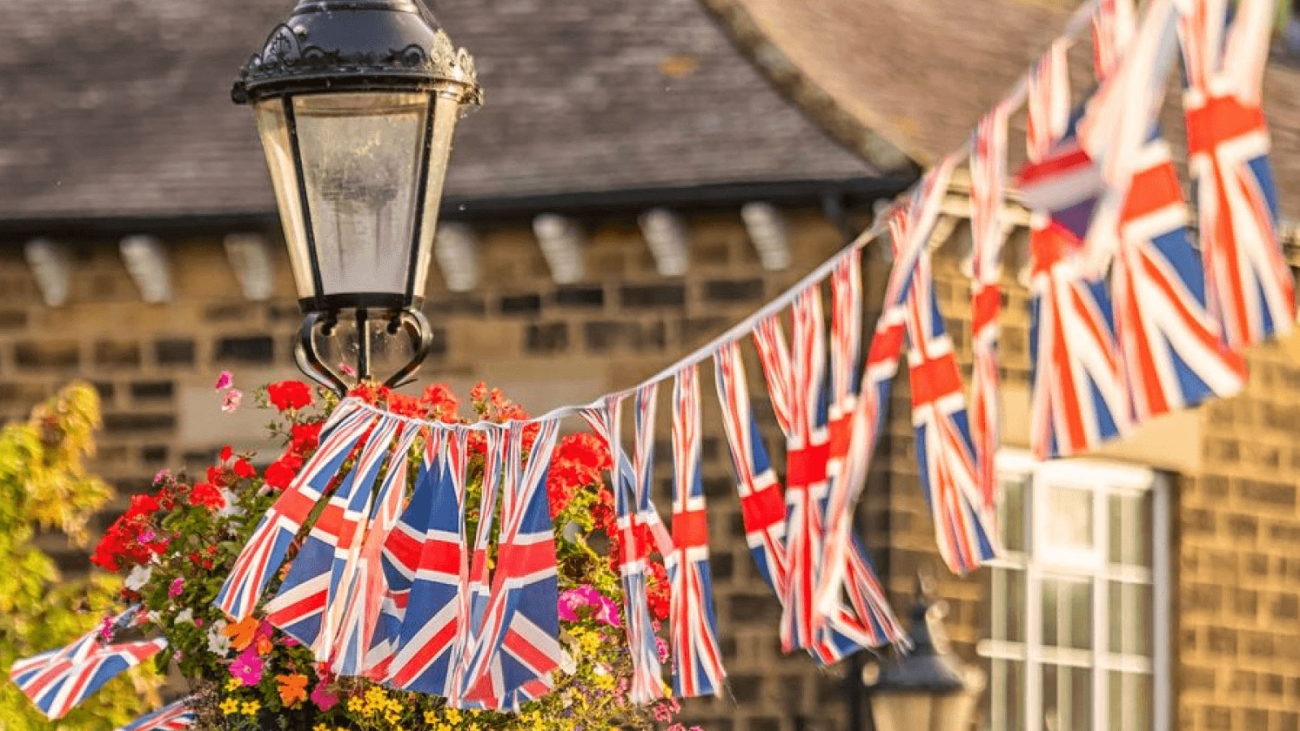 Union jack bunting between lampposts